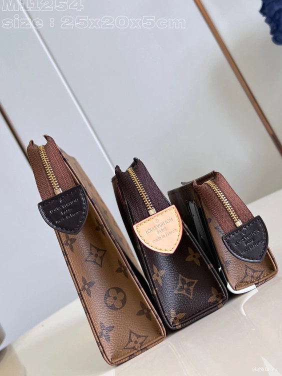 WIS Pouch-25*20*5.5cm LOUIS Toilet VUITTON Trio 0811